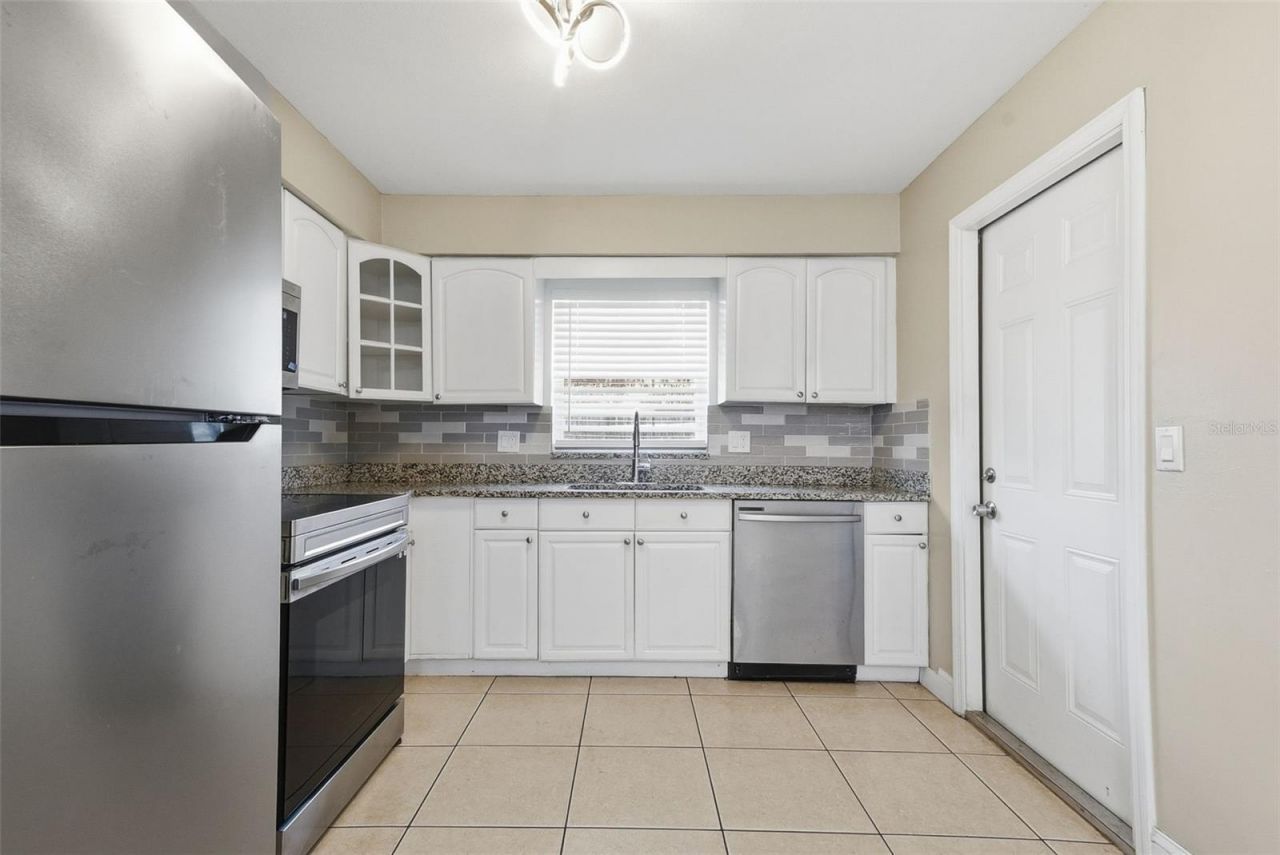 2762 Myakka Drive , Orlando, FL 32839 Photo