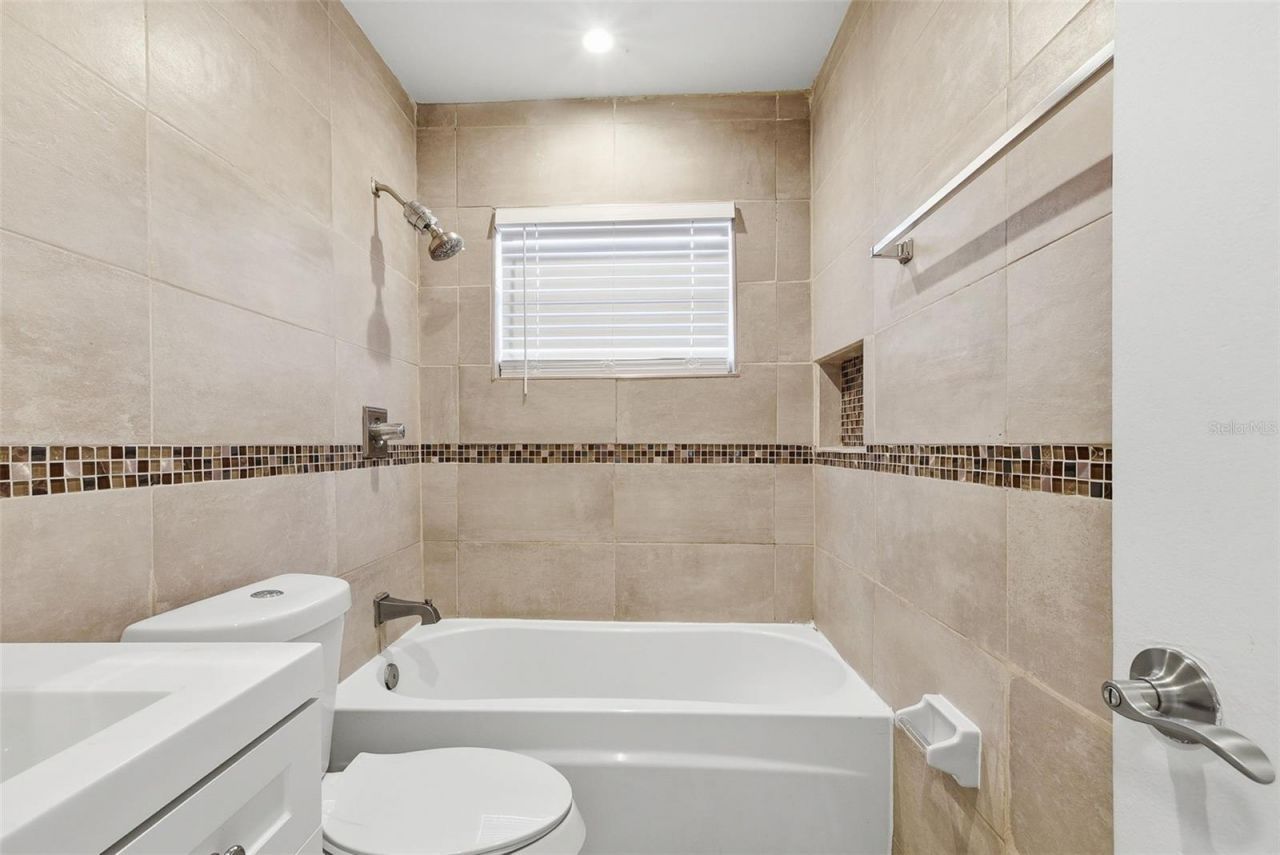 2762 Myakka Drive , Orlando, FL 32839 Photo