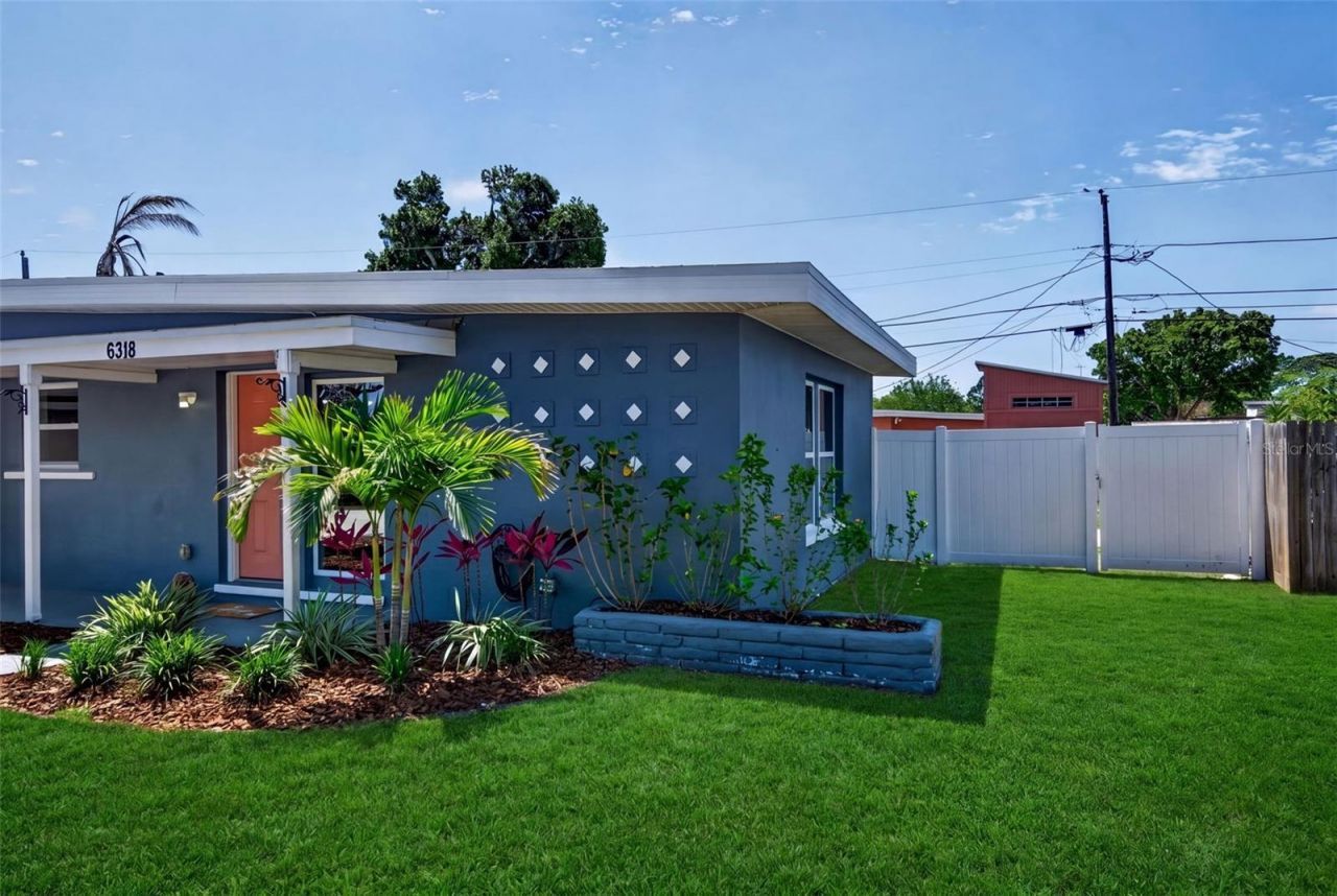 6318 21st Avenue N, Saint Petersburg, FL 33710 Photo