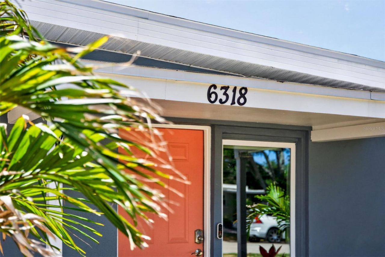6318 21st Avenue N, Saint Petersburg, FL 33710 Photo
