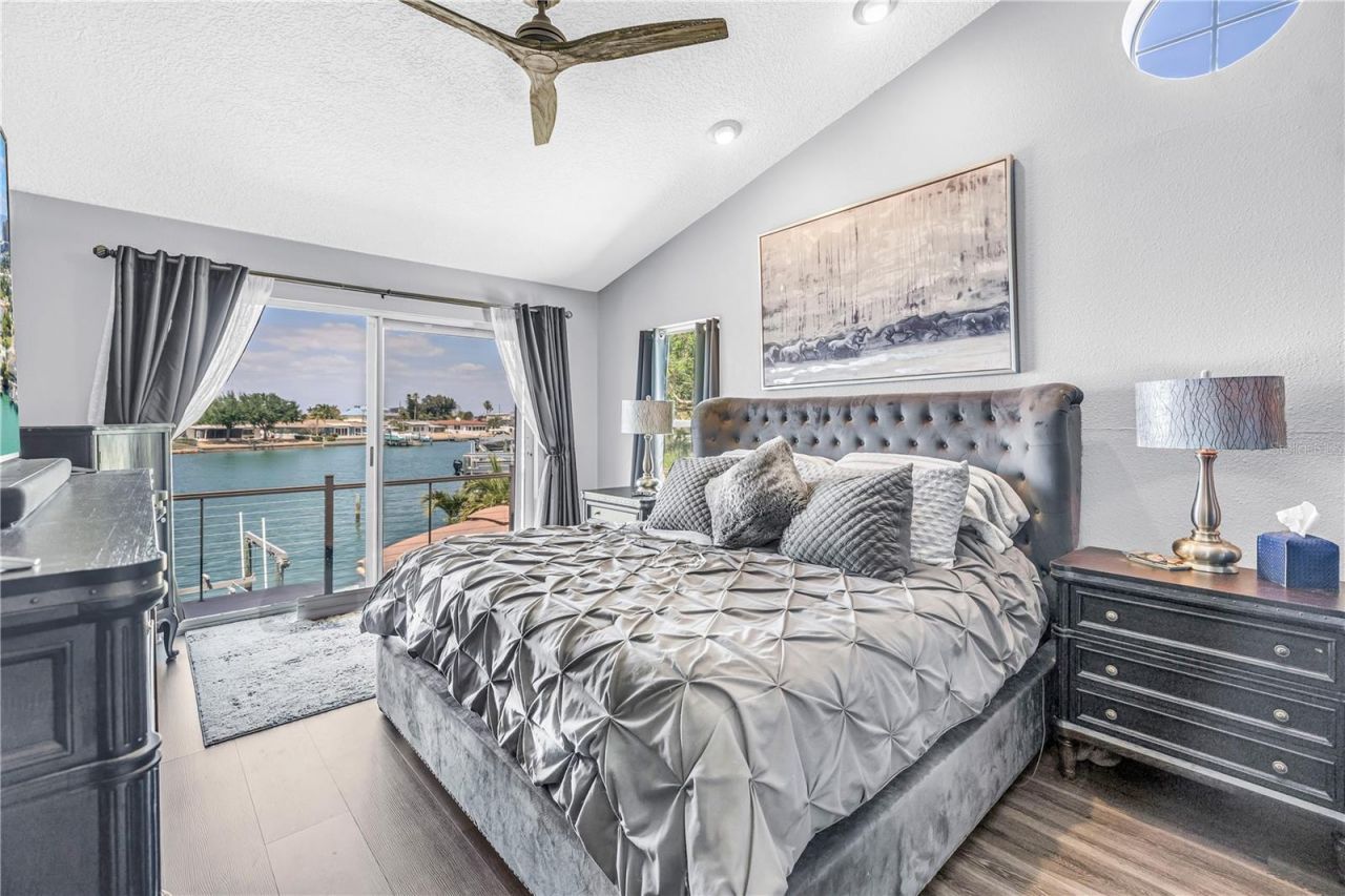 3945 Poinsettia Drive, Saint Pete Beach, FL 33706 Photo