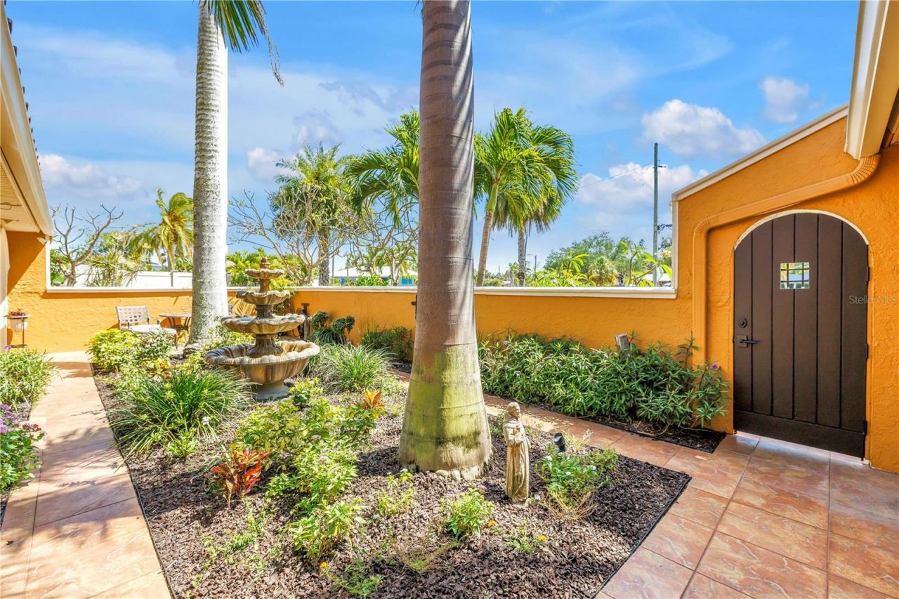 3945 Poinsettia Drive, Saint Pete Beach, FL 33706 Photo