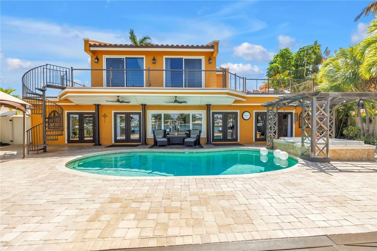 3945 Poinsettia Drive, Saint Pete Beach, FL 33706 Photo