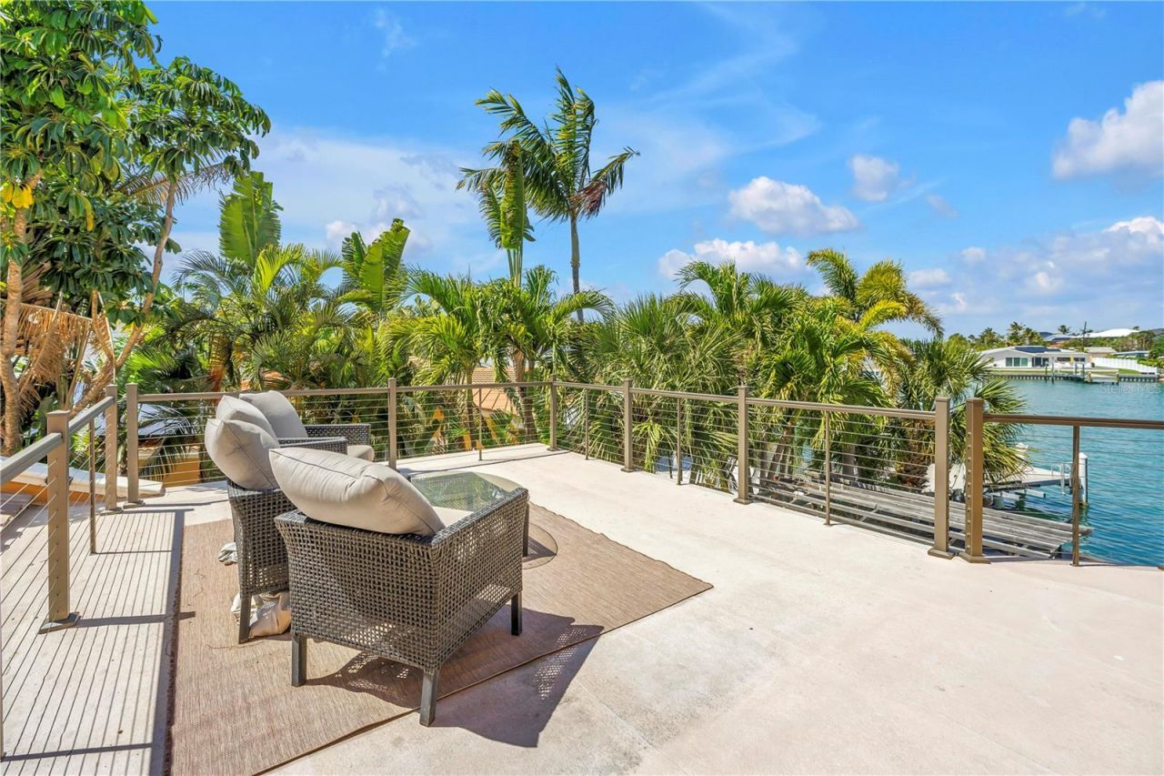 3945 Poinsettia Drive, Saint Pete Beach, FL 33706 Photo
