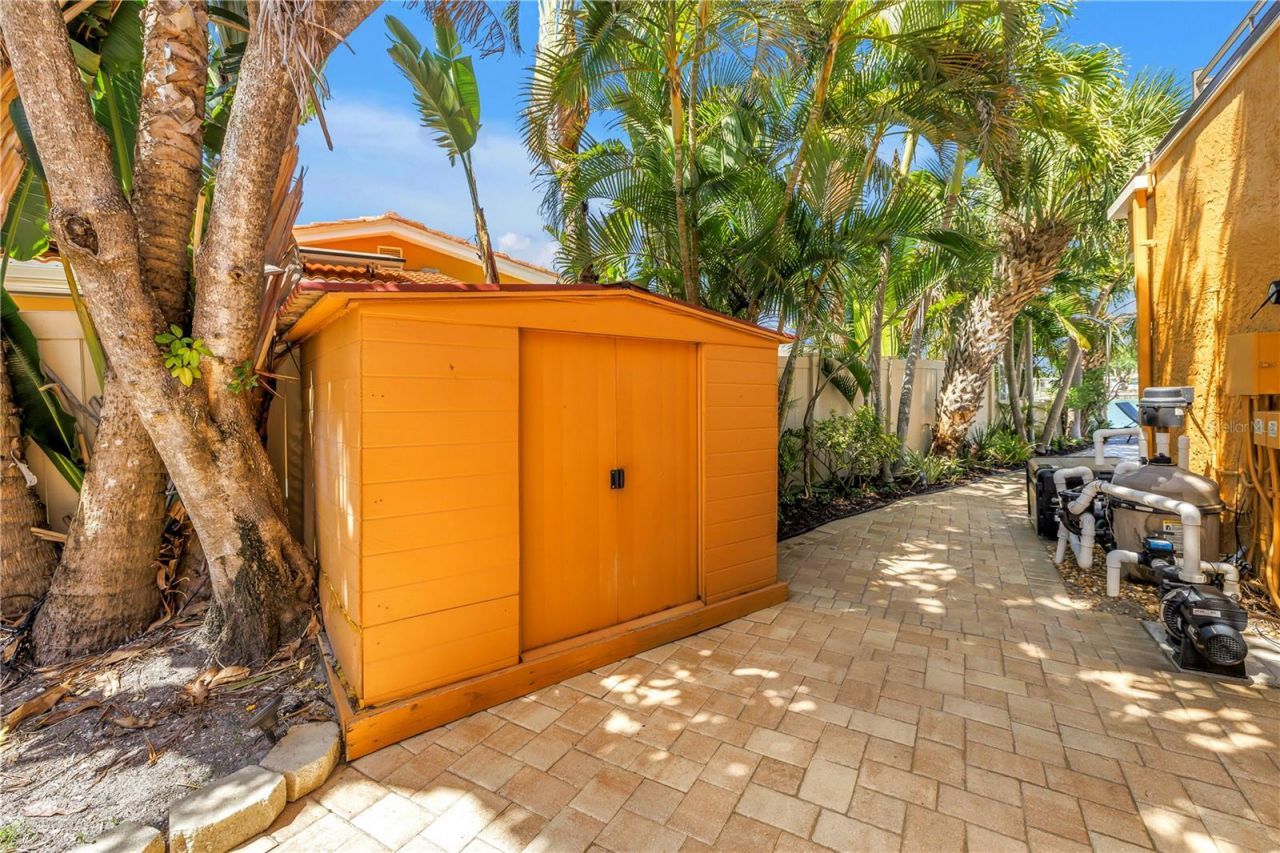 3945 Poinsettia Drive, Saint Pete Beach, FL 33706 Photo