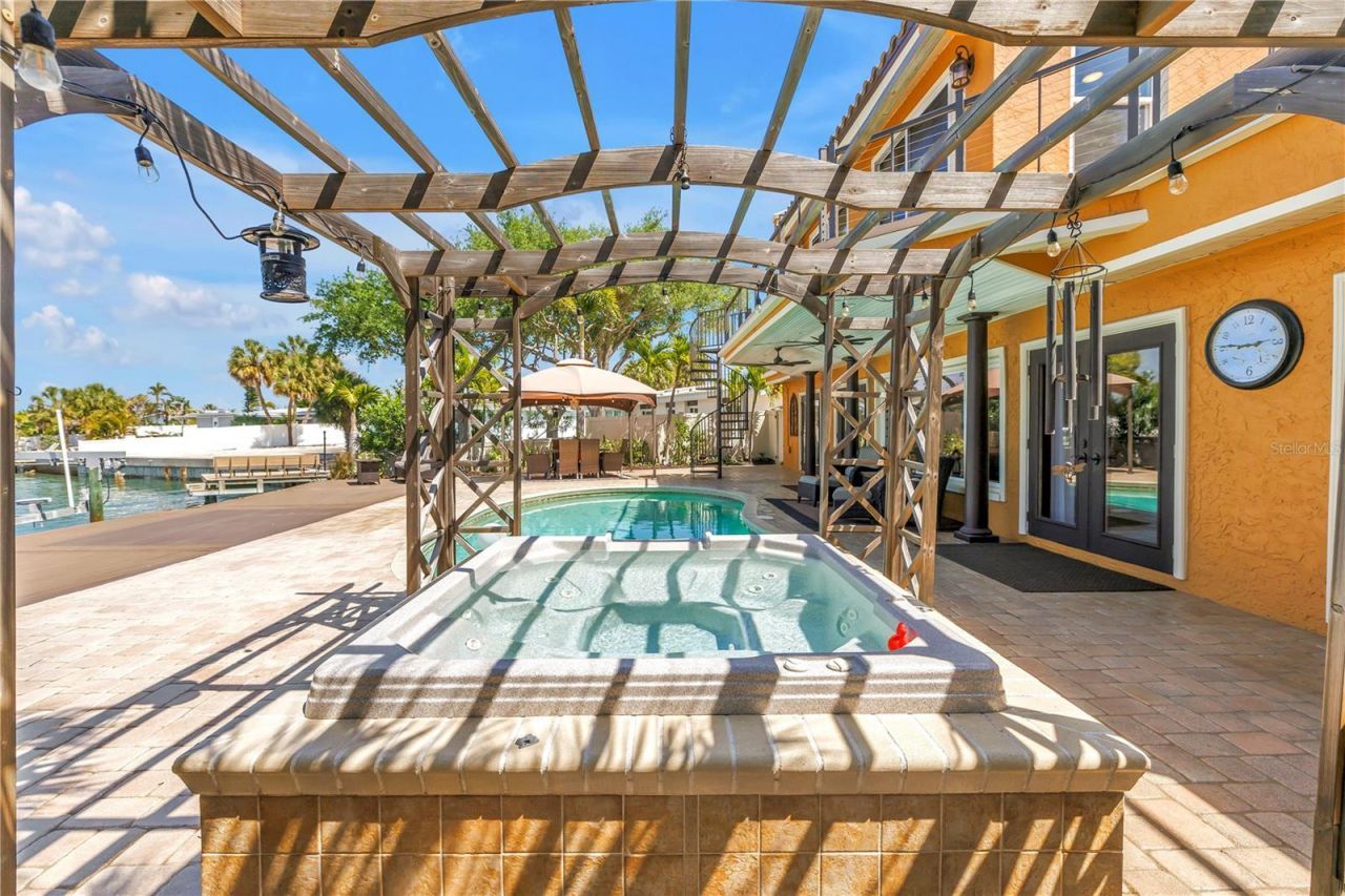 3945 Poinsettia Drive, Saint Pete Beach, FL 33706 Photo