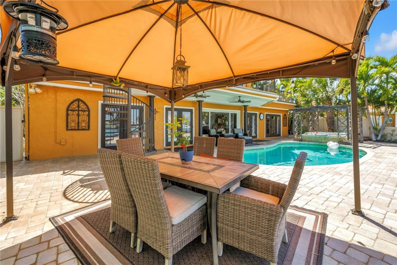 3945 Poinsettia Drive, Saint Pete Beach, FL 33706 Photo