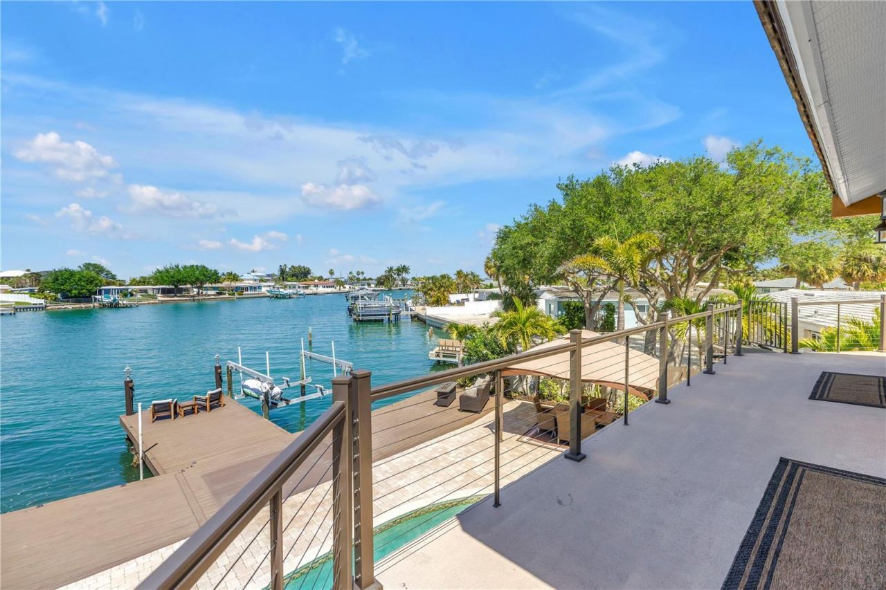 3945 Poinsettia Drive, Saint Pete Beach, FL 33706 Photo