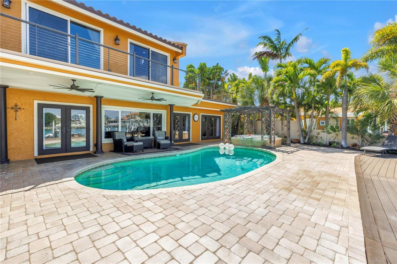 3945 Poinsettia Drive, Saint Pete Beach, FL 33706 Photo