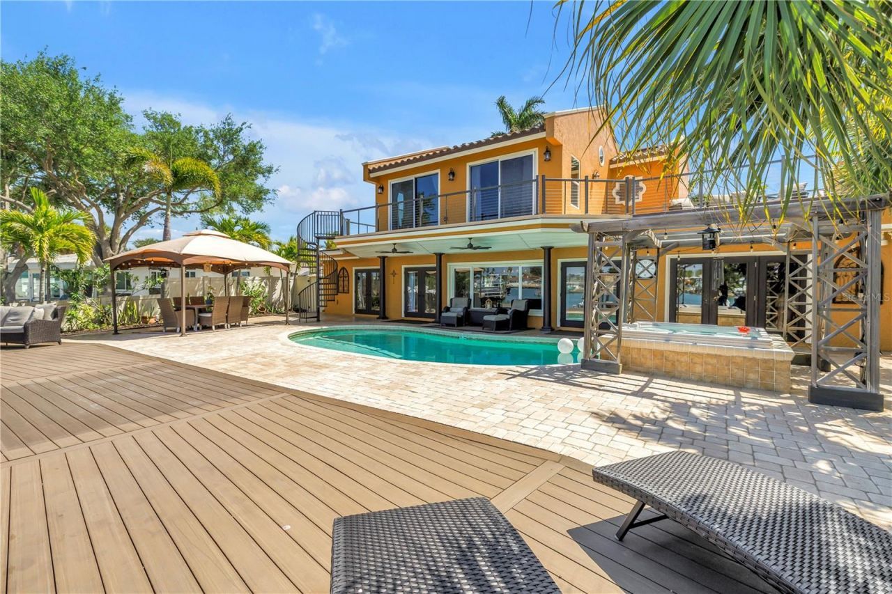 3945 Poinsettia Drive, Saint Pete Beach, FL 33706 Photo