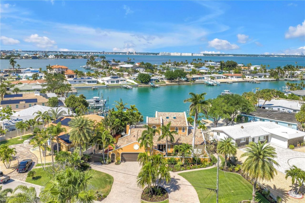 3945 Poinsettia Drive, Saint Pete Beach, FL 33706 Photo