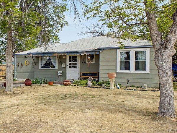 6830 Olive , Commerce City, CO 80022