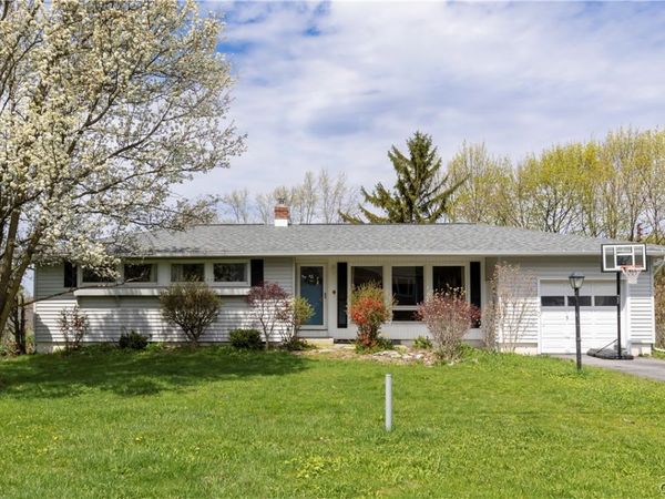 339 Northfield Way, Camillus, NY 13031