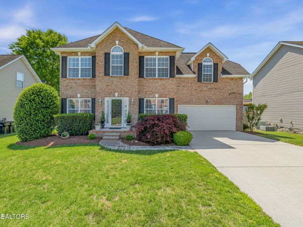 5810 Rhyne Cove Lane, Knoxville, TN 37931