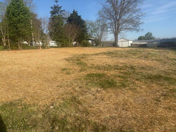 6664 Wizard of Oz, Hillsboro, OH 45133