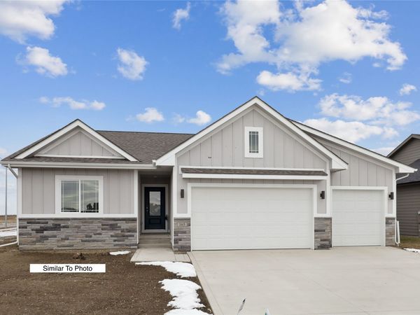633 34th Street SE, Altoona, IA 50009