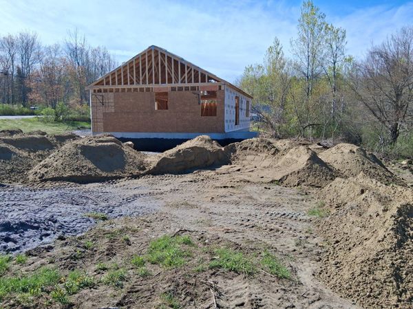 1124 Post Road, Bowdoinham, ME 04008