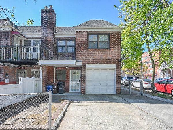 160-02 Booth Memorial Avenue , Flushing, NY 11365