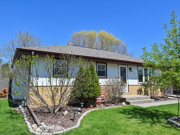 8100 W Tesch AVENUE, Milwaukee, WI 53220