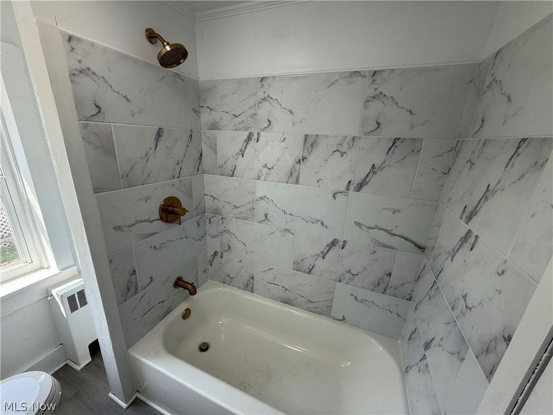 240 W Main Street , Washingtonville, OH 44490 Photo 5