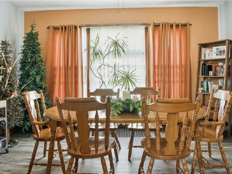 323 E Prospect Street, Girard, OH 44420 Photo 14