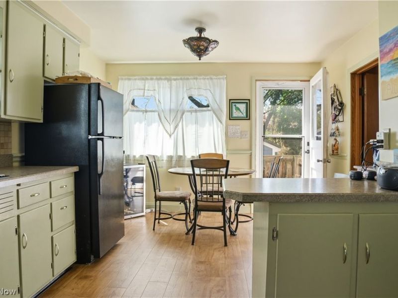 323 E Prospect Street, Girard, OH 44420 Photo 16