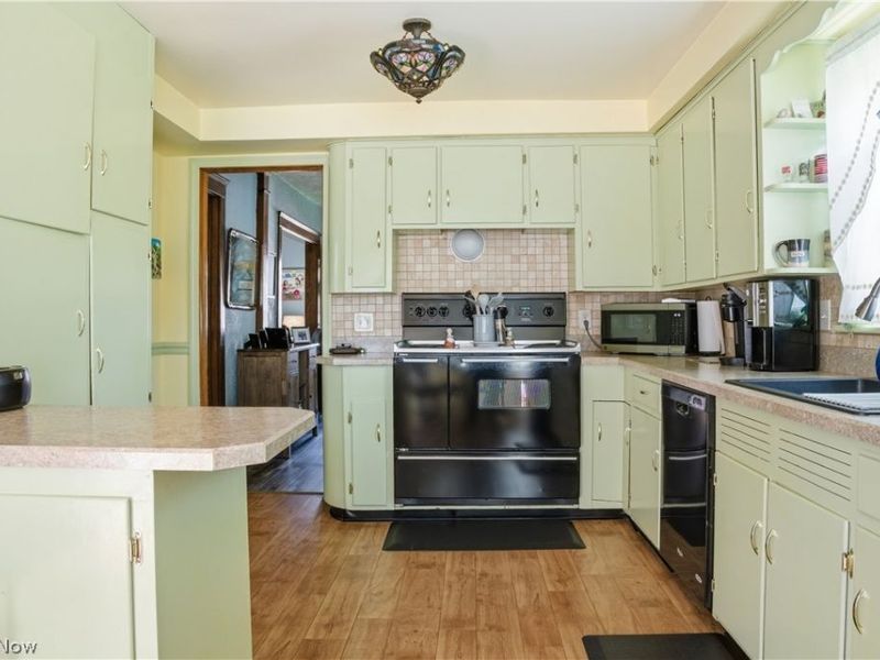 323 E Prospect Street, Girard, OH 44420 Photo 17