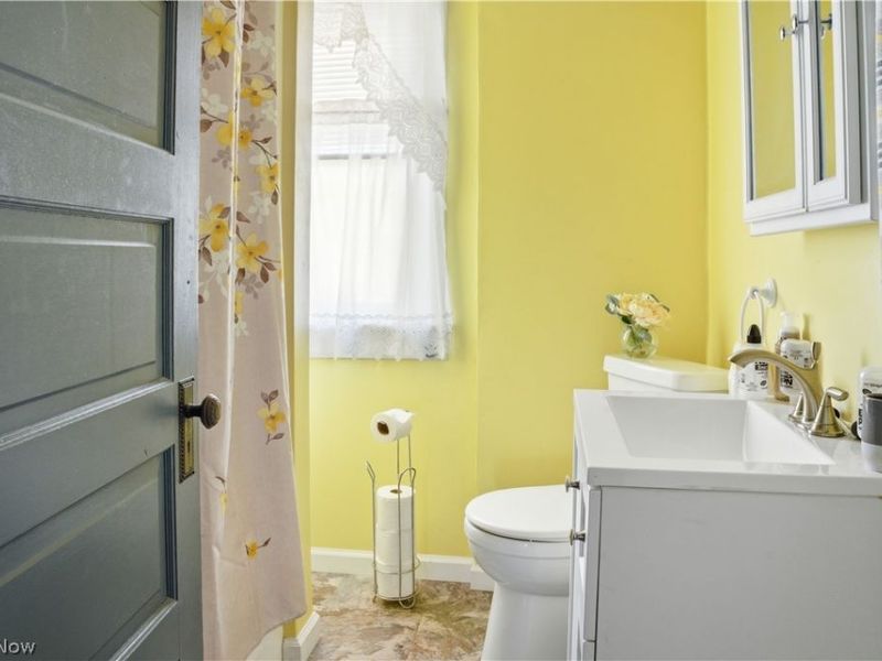 323 E Prospect Street, Girard, OH 44420 Photo 23