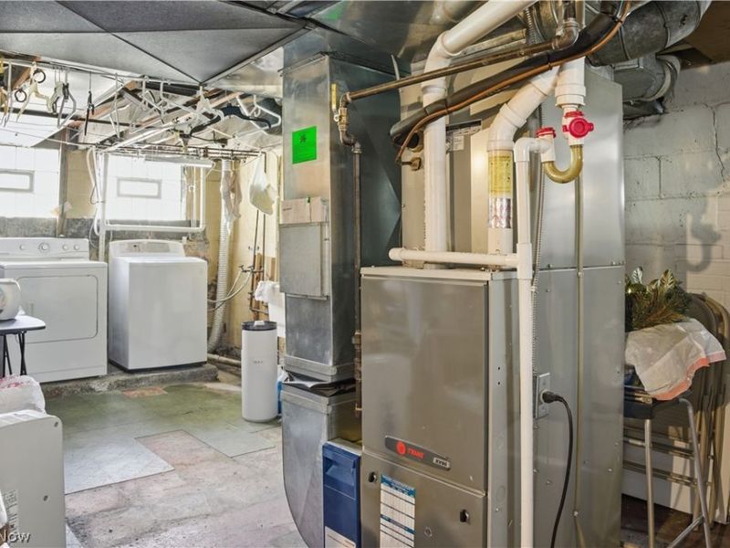 323 E Prospect Street, Girard, OH 44420 Photo 29