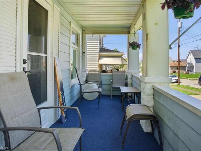 323 E Prospect Street, Girard, OH 44420 Photo 3