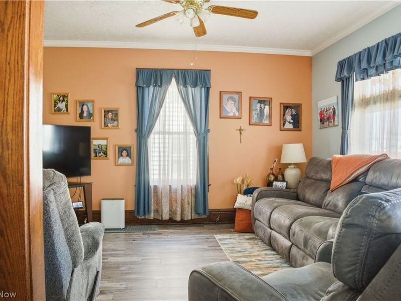 323 E Prospect Street, Girard, OH 44420 Photo 7