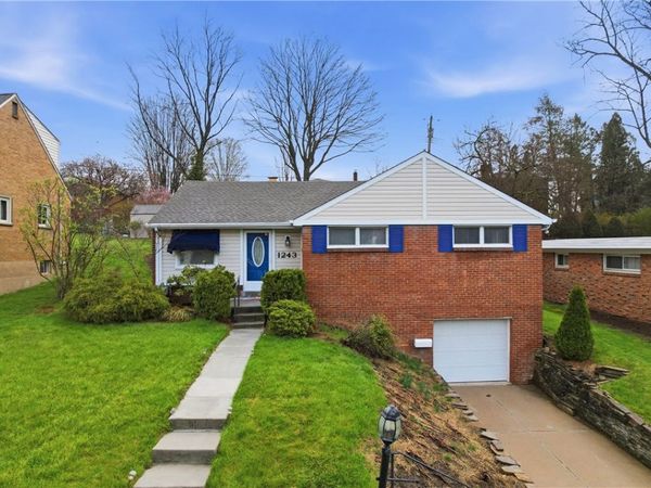 1243 Lakemont Dr, Pittsburgh, PA 15243
