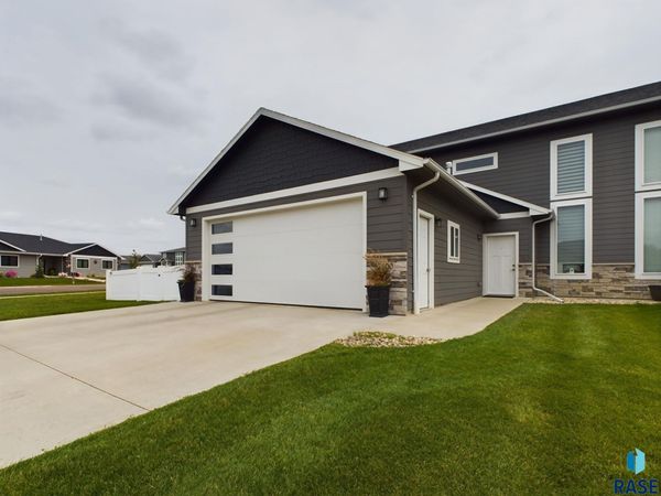 7300 S Audie Ave, Sioux Falls, SD 57108