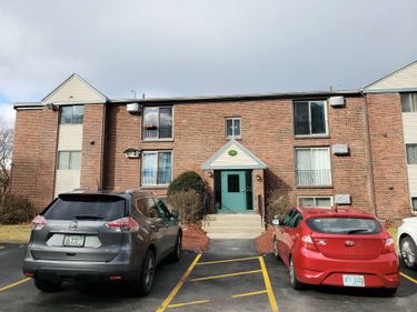 130 English Village Road, Unit 302, Manchester, NH 03102