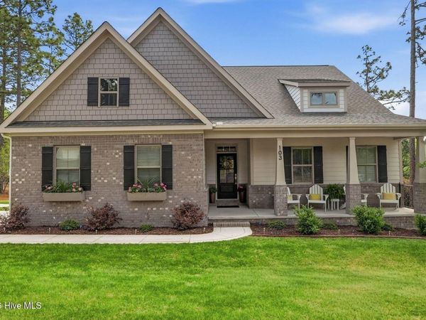 103 Rector Drive , West End, NC 27376