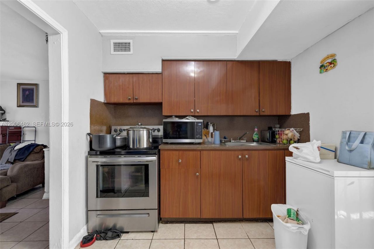13630 NW 5th Ave, North Miami, FL 33168 Photo