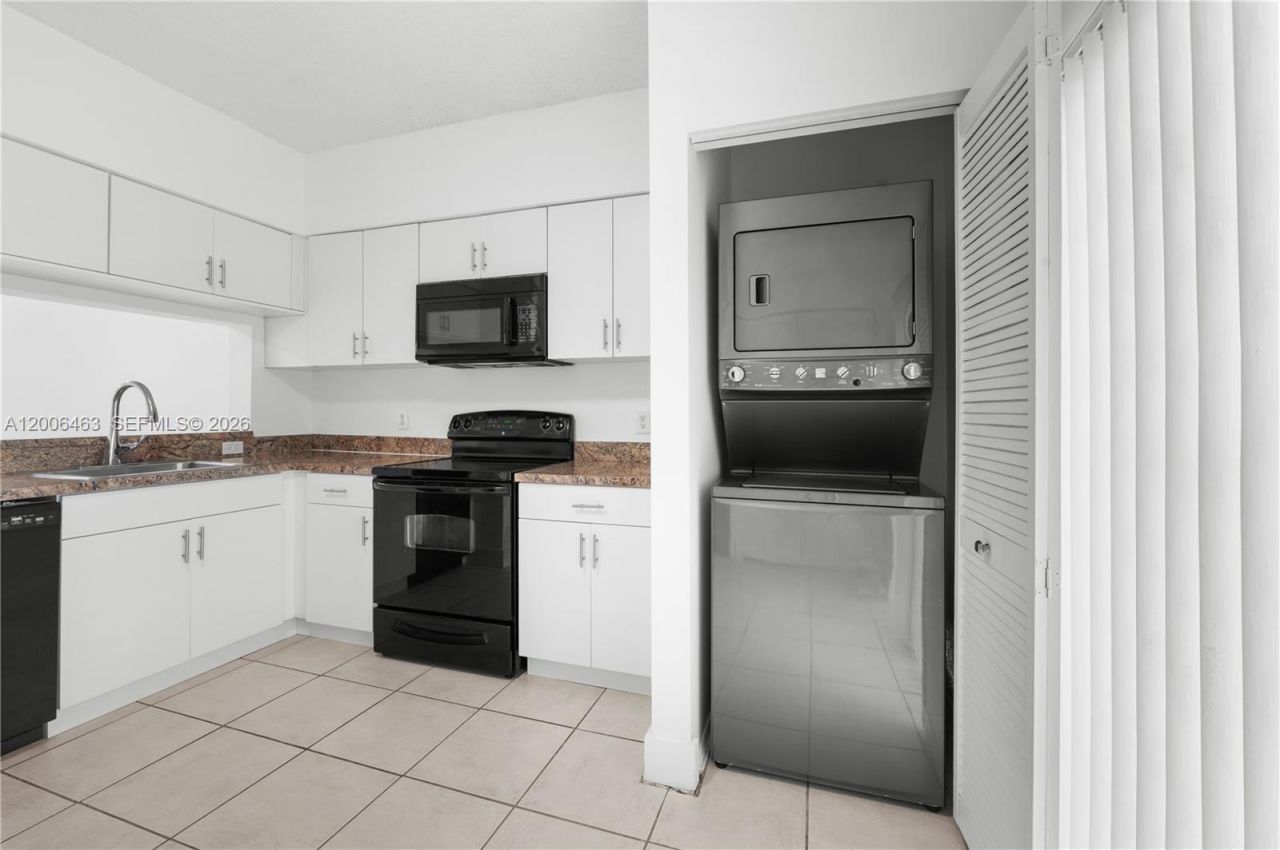 40 Simonton Cir, Unit 40, Weston, FL 33326 Photo