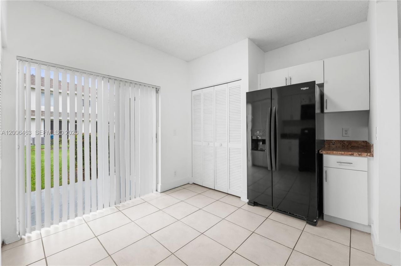 40 Simonton Cir, Unit 40, Weston, FL 33326 Photo