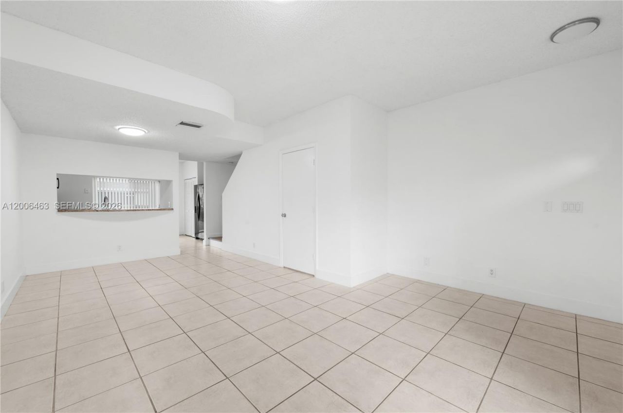 40 Simonton Cir, Unit 40, Weston, FL 33326 Photo