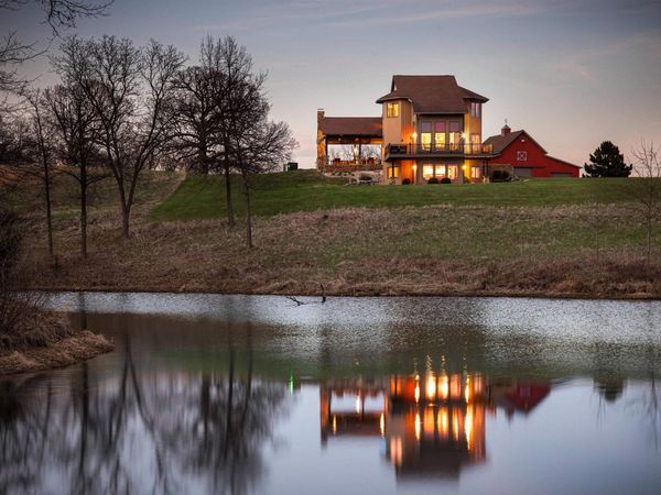 9702 E State Highway 9 Route, Ellisville, IL 61433