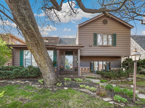 9617 E Shore Drive , Oak Lawn, IL 60453