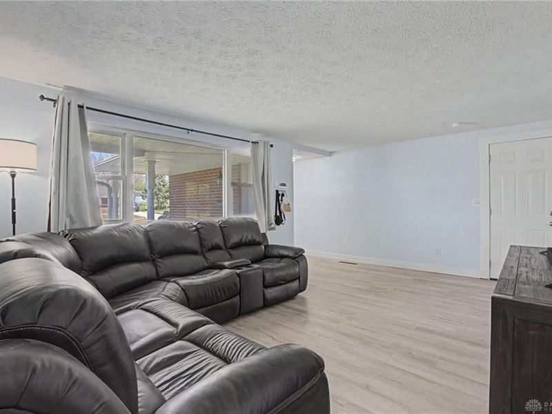 5944 Corsica Drive, Huber Heights, OH 45424 Photo 10