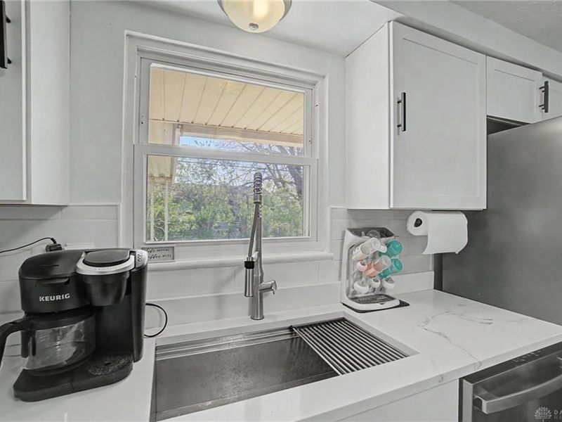 5944 Corsica Drive, Huber Heights, OH 45424 Photo 16