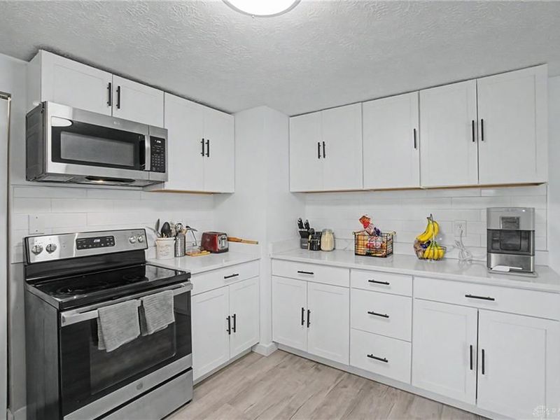 5944 Corsica Drive, Huber Heights, OH 45424 Photo 17