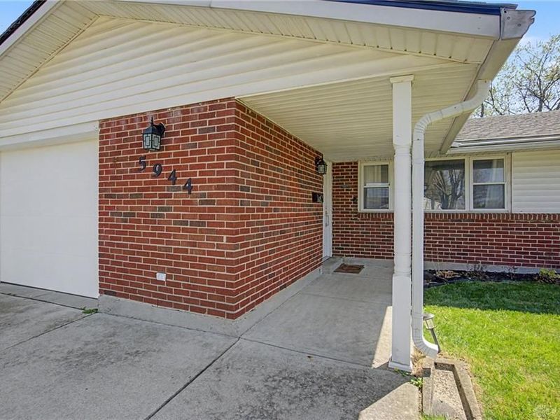 5944 Corsica Drive, Huber Heights, OH 45424 Photo 5