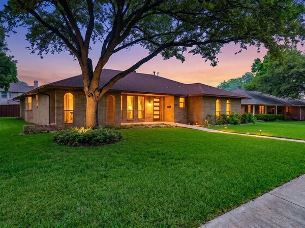 905 Bromwich Street , Garland, TX 75040