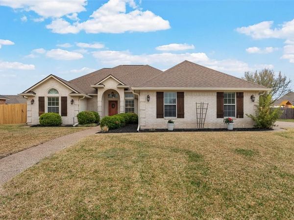 1217 Laurel Park, Robinson, TX 76706