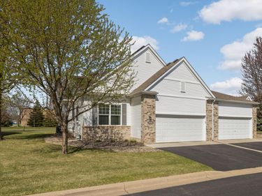 2466 Beech Street W, Rosemount, MN 55068