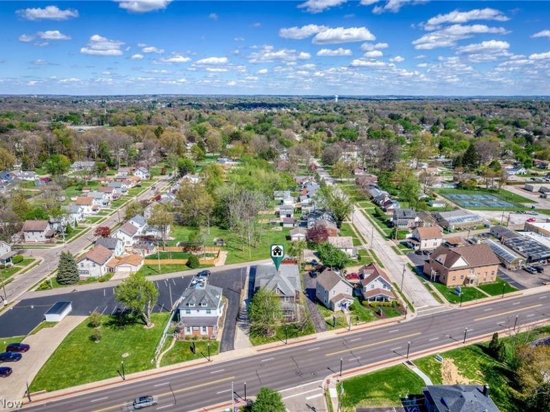 832 S Main Street , North Canton, OH 44720 Photo 4