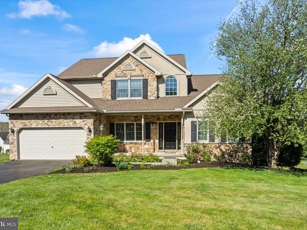 438 LORI ANN COURT , LEBANON, PA 17042